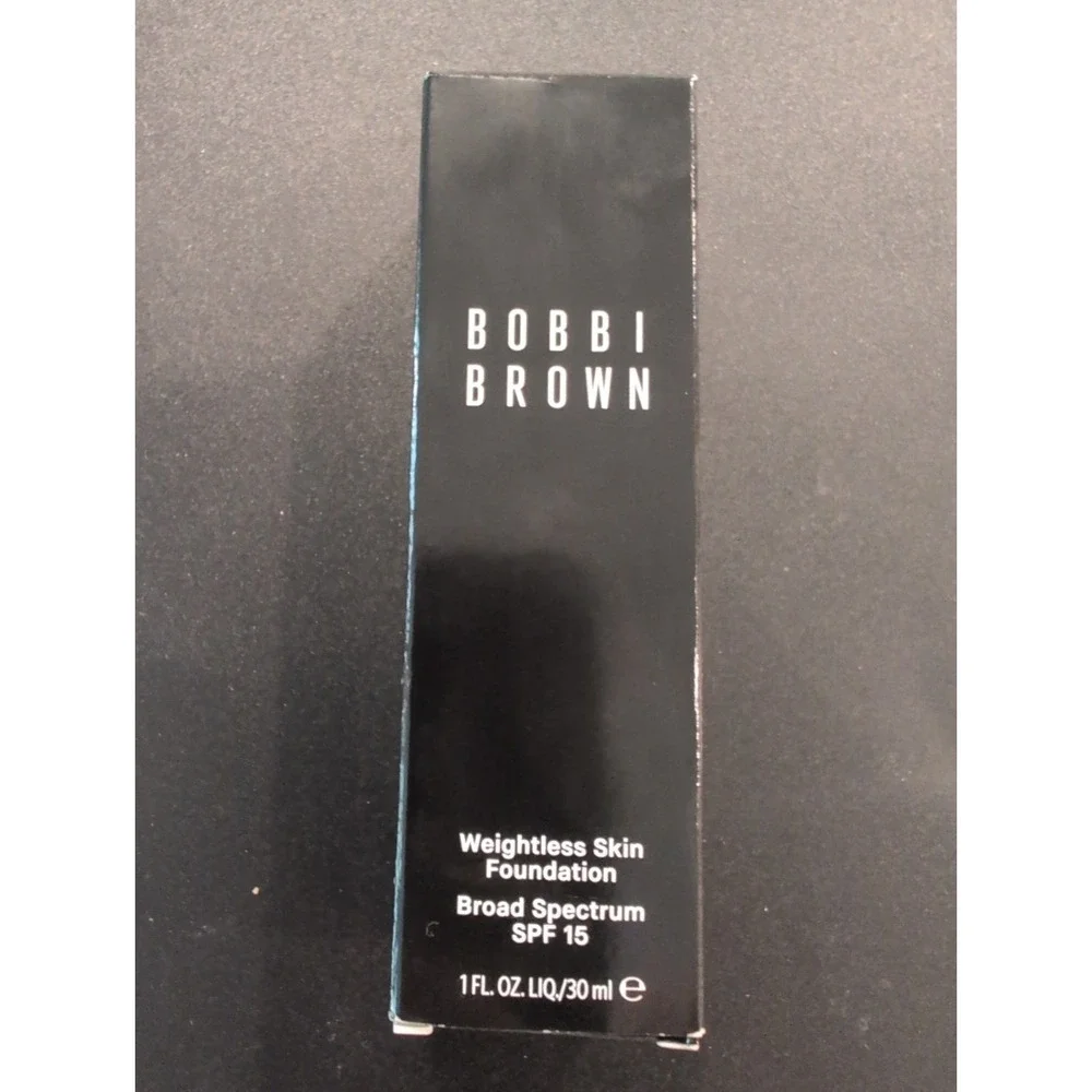Bobbi Brown Skin Long-Wear Weightless Foundation SPF 15 Porcelain 1oz/30ml New